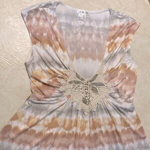 Venus brand sleeveless top size M